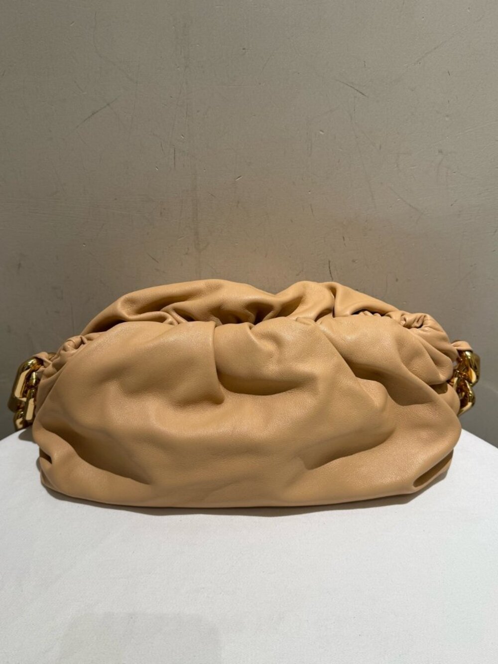 Bottega Veneta The Pouch Medium Beige Lambskin Cloud Under‑Arm Shoulder Bag